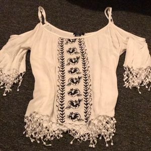 Black and white shoulder blouse